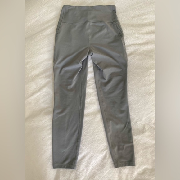 Old Navy Active Go Dry 7/8 Moto Street Leggings size M - Picture 3 of 5
